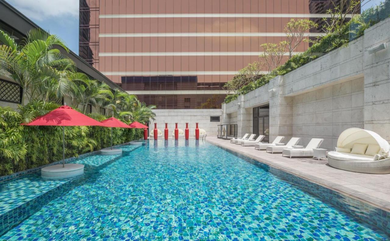 더 린 호텔 타이중 외부 사진 The pool at the hotel