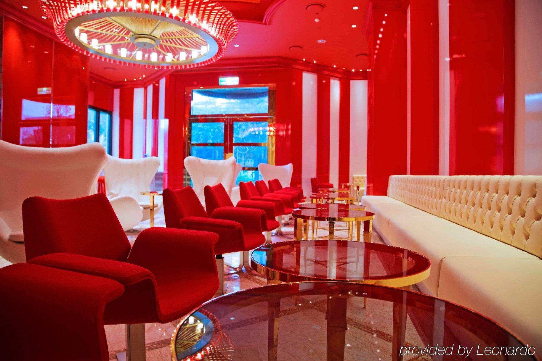 더 린 호텔 타이중 외부 사진 Interior of the restaurant