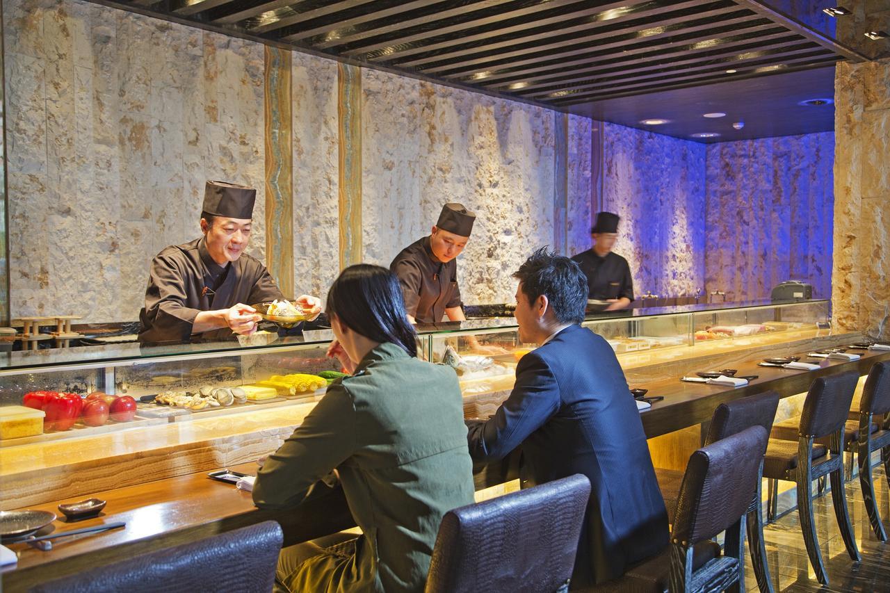더 린 호텔 타이중 외부 사진 Sushi restaurant in Seoul, South Korea